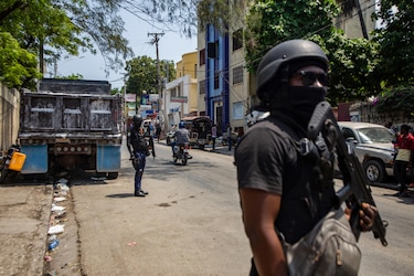 La violencia vuelve a sembrar de muerte las calles de Puerto Príncipe