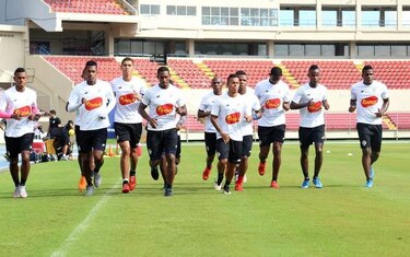 Bolillo Gómez define equipo para enfrentar a Jamaica