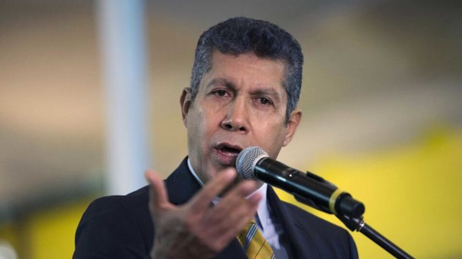 Amplían plazo para inscribir candidatos a presidenciales venezolanas