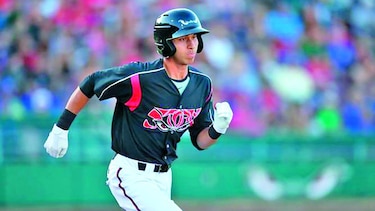 Tres prospectos nativos son protegidos en el ‘roster’ de 40