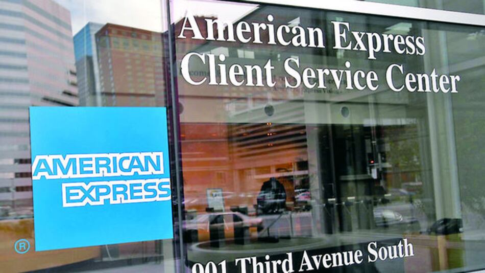 American Express reporta ingresos