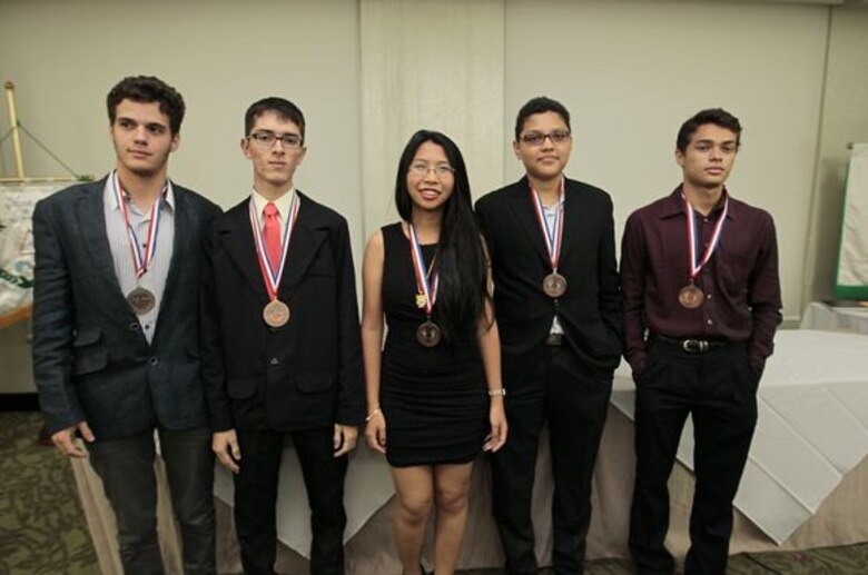 Panamá gana oro, plata y bronce en torneo internacional de química