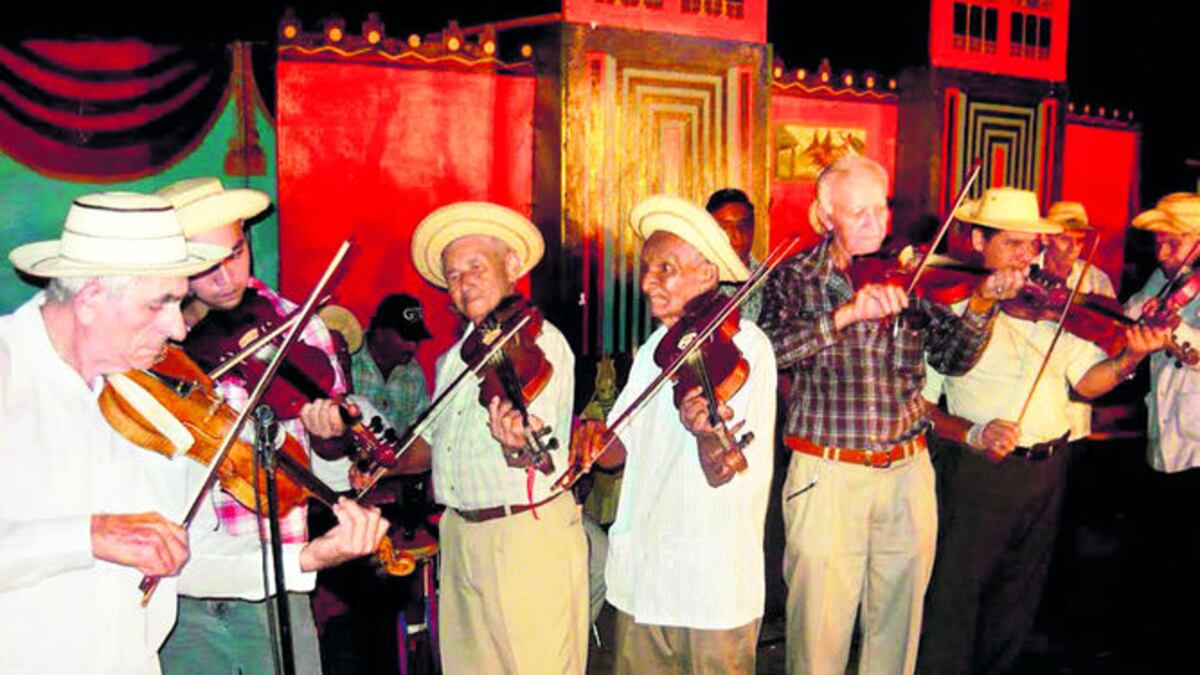 Herrera y Los Santos son las guardianas de las costumbres y tradiciones del país.