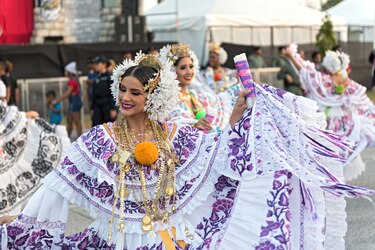 ¡Celebra con la revista Azuero está de Fiesta! 