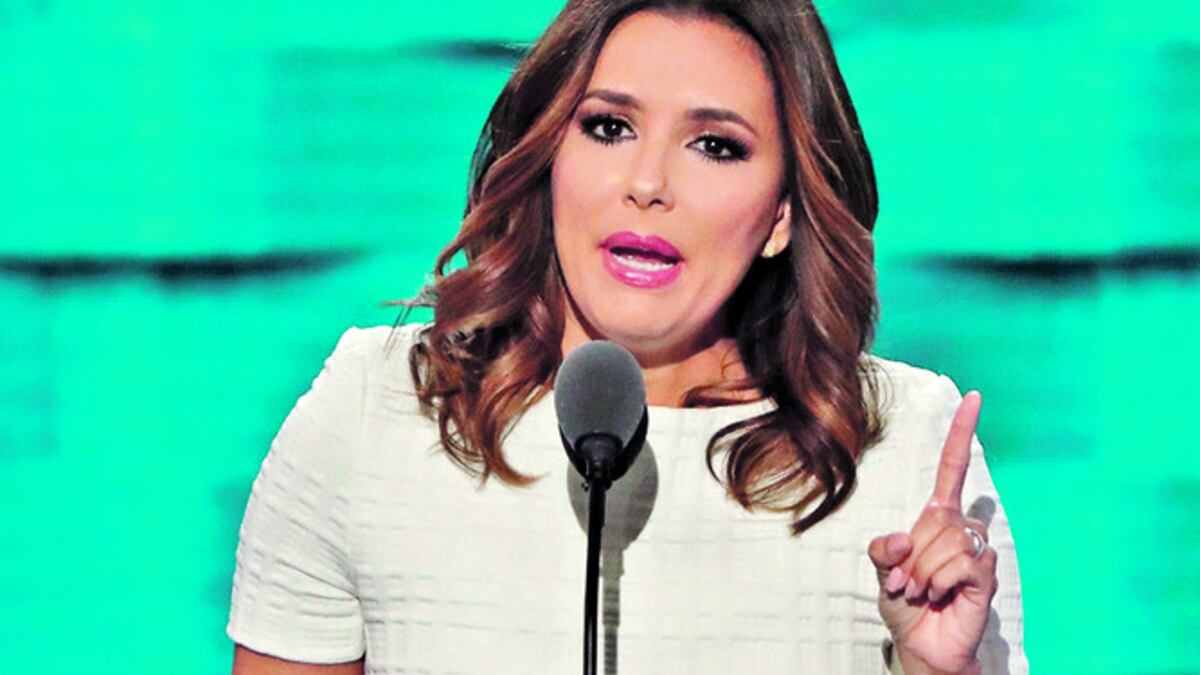 Las actrices Eva Longoria y Salma Hayek.