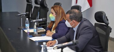Proyecto de ley sobre derecho a réplica: voces a favor y en contra