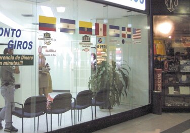 Remesas desde Panamá caen 22% en primer trimestre