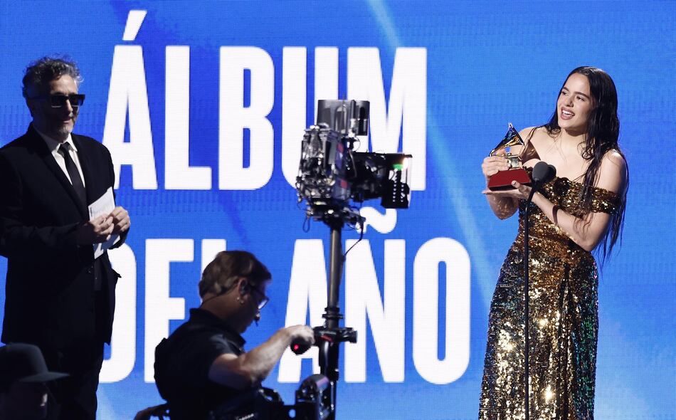 Rosalía gana el Latin Grammy a mejor álbum del año con ‘Motomami’