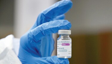 Riesgo y beneficio, el dilema de la vacuna de AstraZeneca