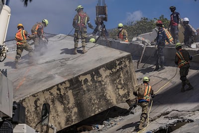 Ascienden a 2,295 los fallecidos por los dos terremotos registrados hace una semana en Venezuela