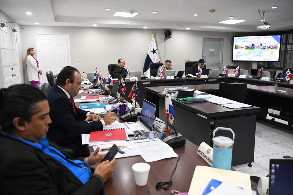 El pulso del presupuesto: recortes, prioridades y la batalla por los fondos estatales