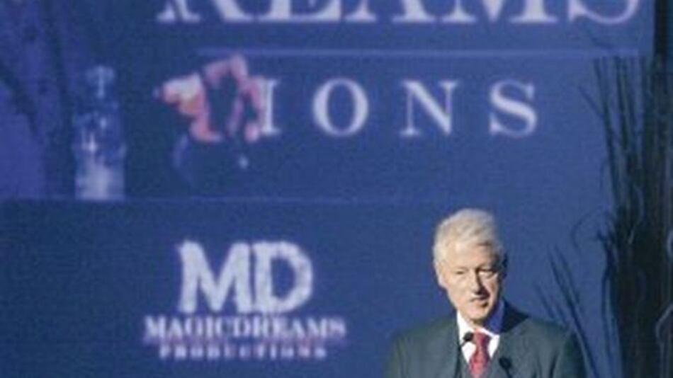 Clinton mira potencial de crecimiento de Panamá