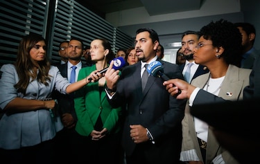 Diputados independientes cuestionan rechazo a proyecto de ley anticorrupción