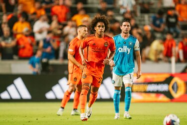 El club Aris Salónica ya hizo una oferta por Adalberto Carrasquilla
