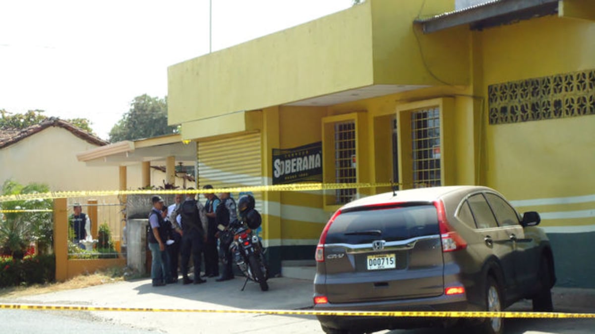 Autoridades ubican vehículo de Óscar Poveda