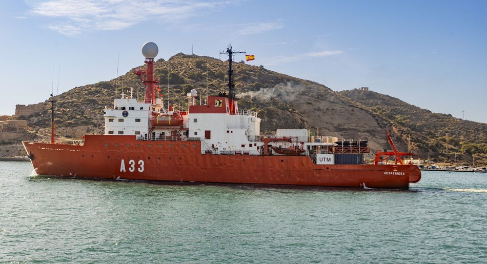 El buque español 'Hespérides' terminó su campaña antártica y se dirige a Montevideo