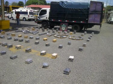 Policía Nacional se incauta de 394 kilos de cocaína en Guabalá