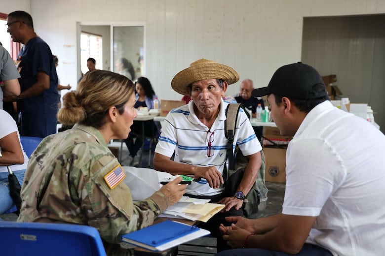 Estados Unidos y Panamá llevan atención médica y ayuda humanitaria a Colón