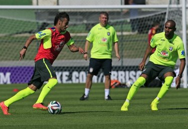 Brasil espera a Serbia con cautela, se quiere evitar lesiones