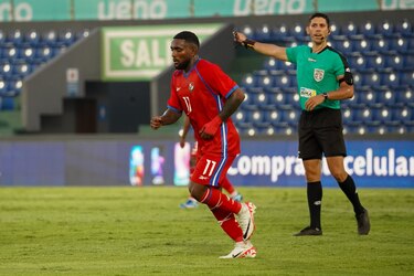 La Roja hace los ajustes y quiere despedir el año con una  victoria contra Paraguay