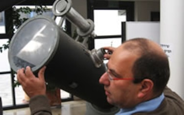 Exhiben telescopio de Einstein que estaba perdido