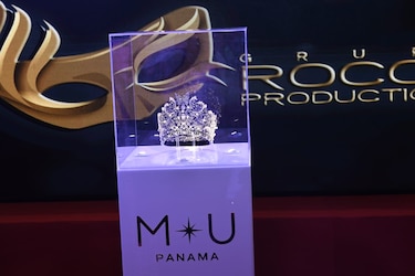 Miss Universo Panamá muestra su nueva corona
