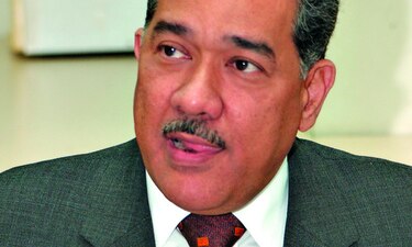 Notifican a querellantes de la audiencia a René Luciani por caso dietilenglicol