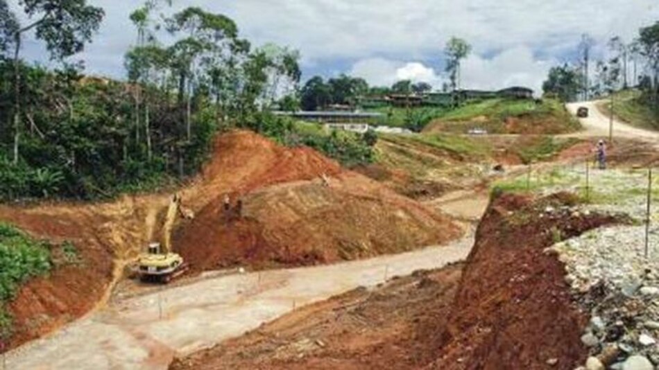 Petaquilla: casi todo por un dólar