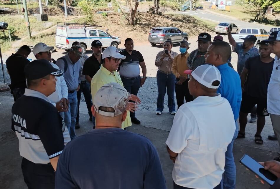 Gobierno conversa con indígenas para evitar cierre de la vía Interamericana