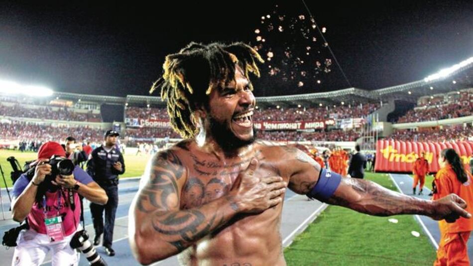 La etiqueta de Román Torres: la melena; su sello: el gol para Rusia 2018