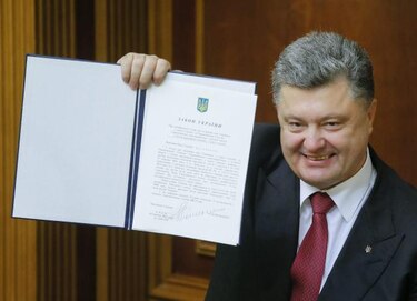Ucrania ratifica un histórico Acuerdo de Asociación con la Unión Europea