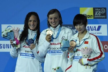 Ledecky suma dos medallas de oro en Budapest