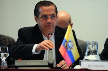 Ecuador confirma que Colombia le pidió acompañamiento en un diálogo con ELN