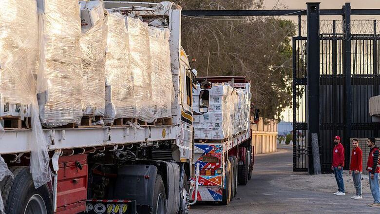 ‘Lo destruyeron todo’: cómo es el regreso de miles de palestinos a Gaza tras el cese el fuego