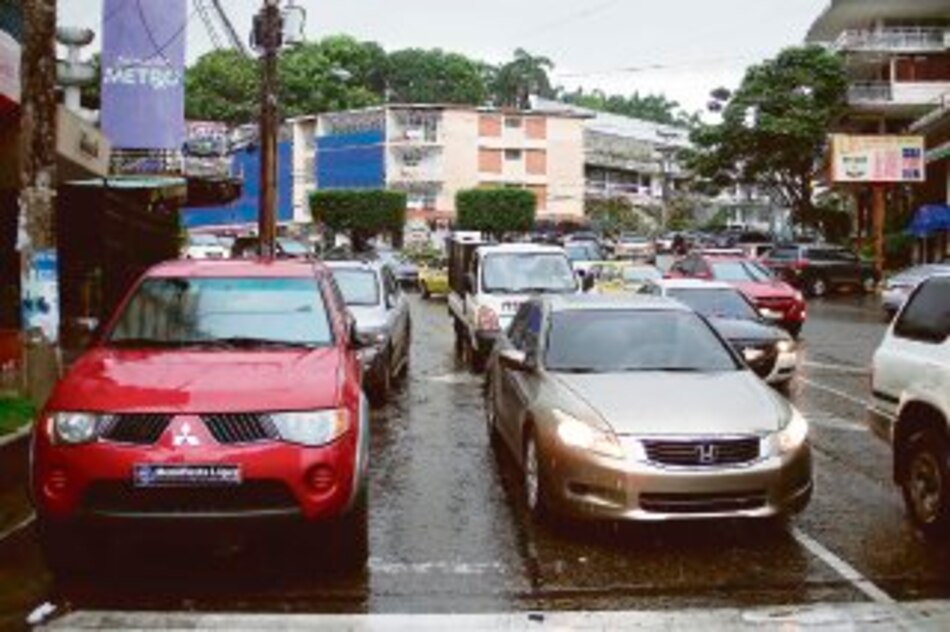 Reclaman inversión de vías