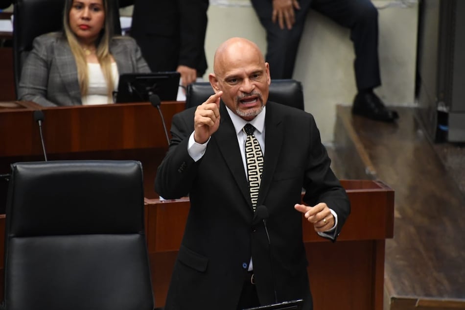 Diputado Cedeño presenta propuesta de ley para impedir el secuestro de bienes a medios y a denunciantes de corrupción