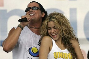 Shakira y Carlos Vives defienden la originalidad de 'La bicicleta'