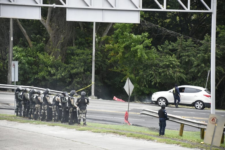 Continúa el cierre en el puente de las Américas y la vía Centenario
