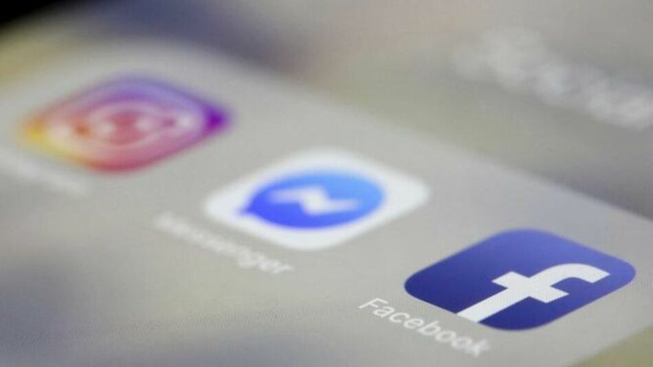 Facebook estudia reembolsar a anunciantes tras fallo de servicio