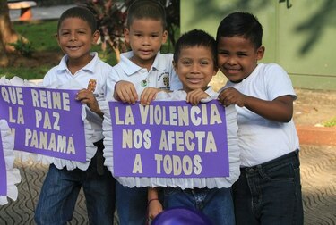 Violan derechos a niños