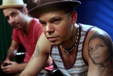 Calle 13 busca en México cineastas para grabar un vídeo sobre la violencia