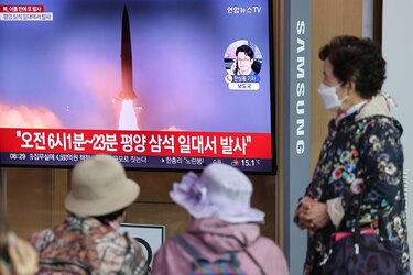 Pionyang dice que disparó un misil balístico ‘de nuevo tipo’ sobre Japón