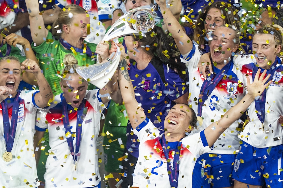 Inglaterra acaba con España en los penaltis y revalida el título de la Eurocopa