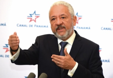 Canal de Panamá cobrará tasa por uso de agua a los buques a partir del 15 de febrero 
