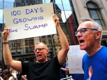 Miles protestan contra las políticas climáticas de Donald Trump