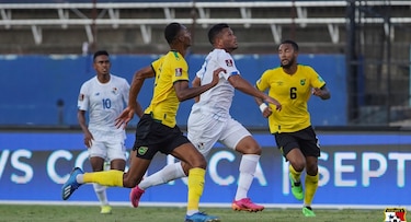 Panamá golea 3-0 a Jamaica en la segunda fecha de la ronda octagonal