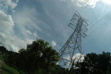 Ecuador se suma a proyecto de interconexión eléctrica con Panamá y Colombia
