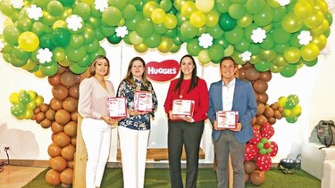 Huggies presentó Huggies Natural Care Cuidado Puro y Natural
