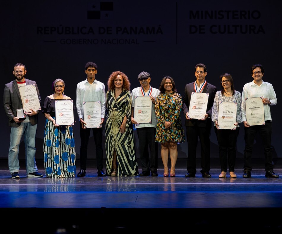 Celebran las ocho décadas del Premio de Literatura Ricardo Miró