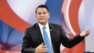 Costa Rica va polarizada a elegir su presidente